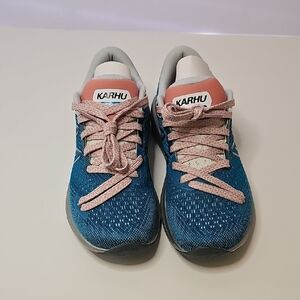 Karhu Synchron 2.0 Womens Size 7